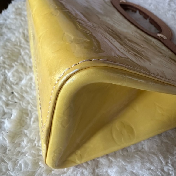 Louis Vuitton Yellow Monogram Vernis Roxbury Drive 2Way Handbag - Picture 8 of 14